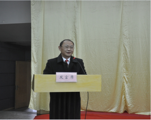 湖北經(jīng)濟(jì)學(xué)院隆重舉行2016-2017學(xué)年學(xué)生先進(jìn)集體和個(gè)人表彰大會(huì)